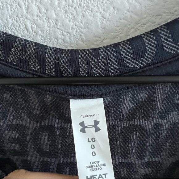 Under Armour Heatgear Loose Graphic Spellout V Neck Top Large - Picture 5 of 5